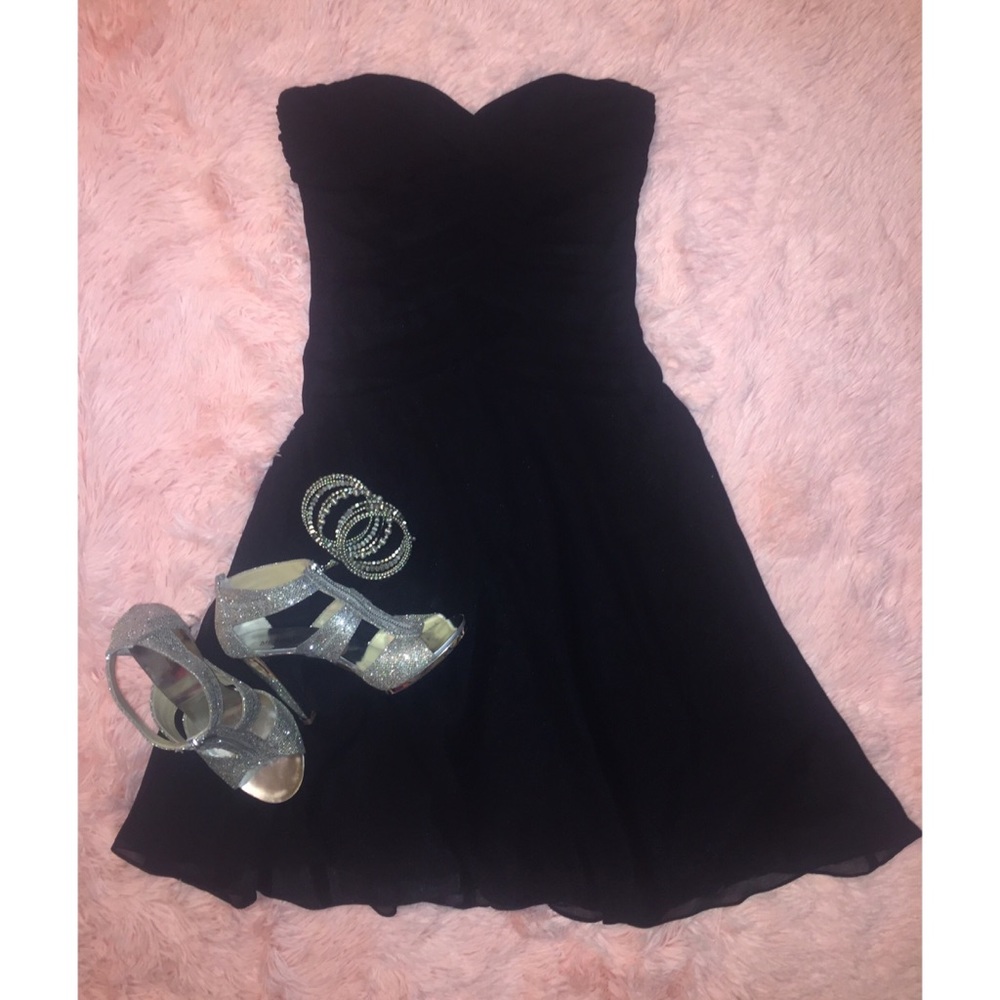 White House Black Market Strapless Dress